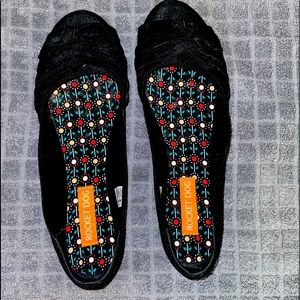 Rocket dog black flats